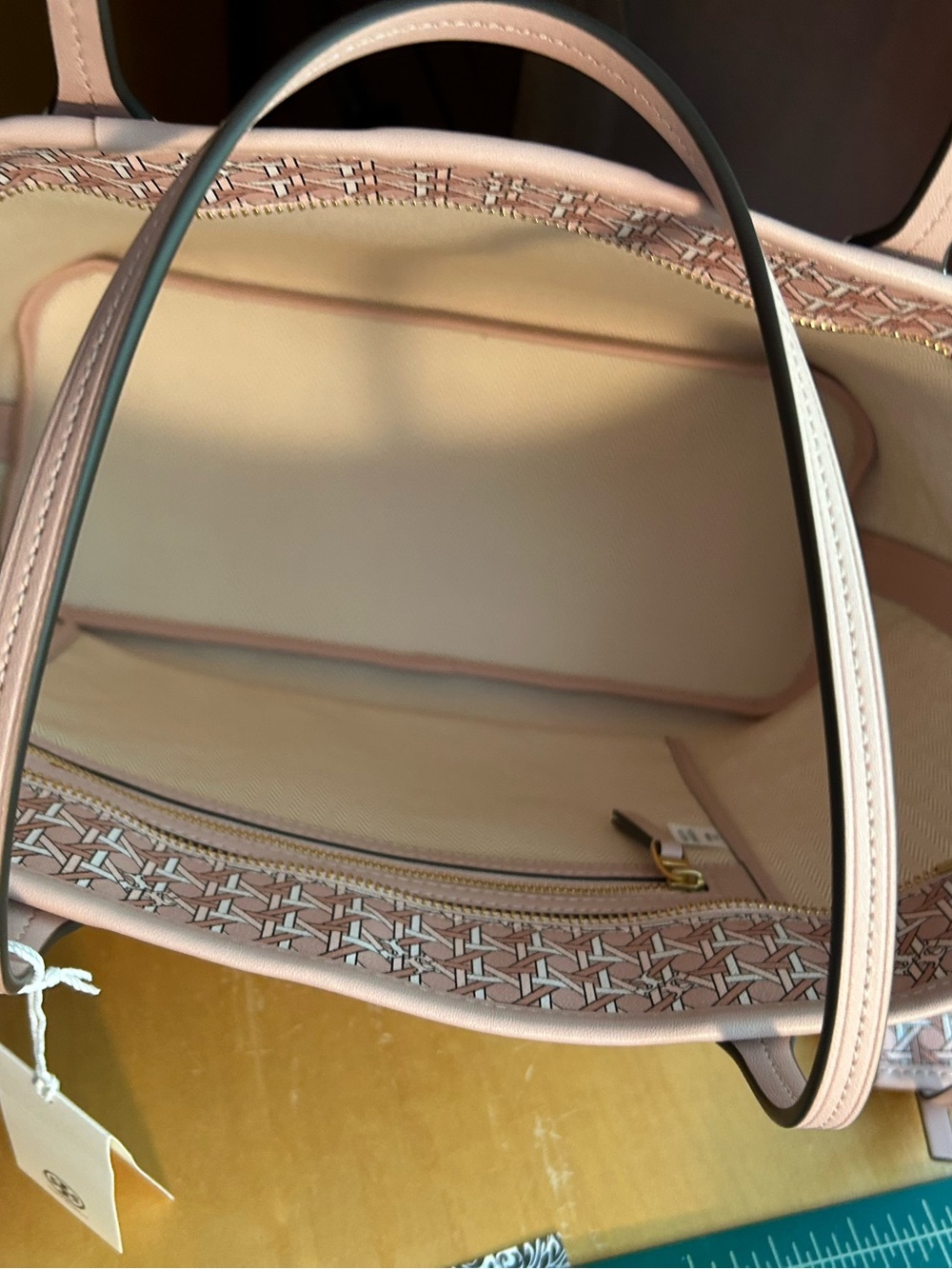 Tory Burch Ever-Ready Small Tote - Picture 4 of 12